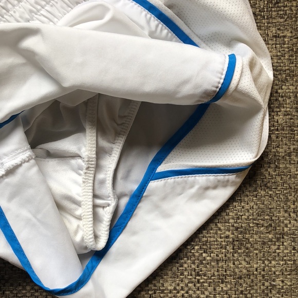 XS Nike Dry Fit Lined Running Shorts - Picture 4 of 5